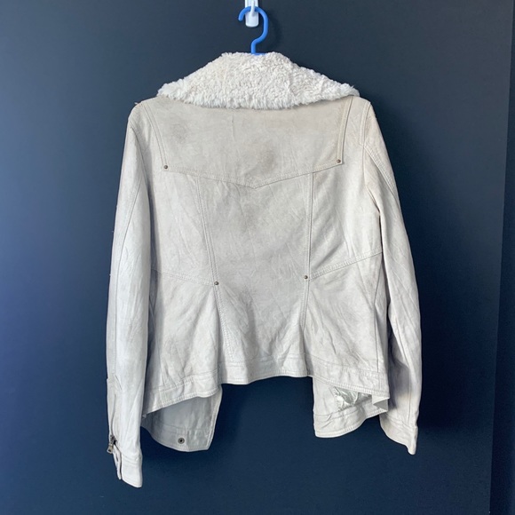 GUESS faux fur/leather jacket - Picture 3 of 3